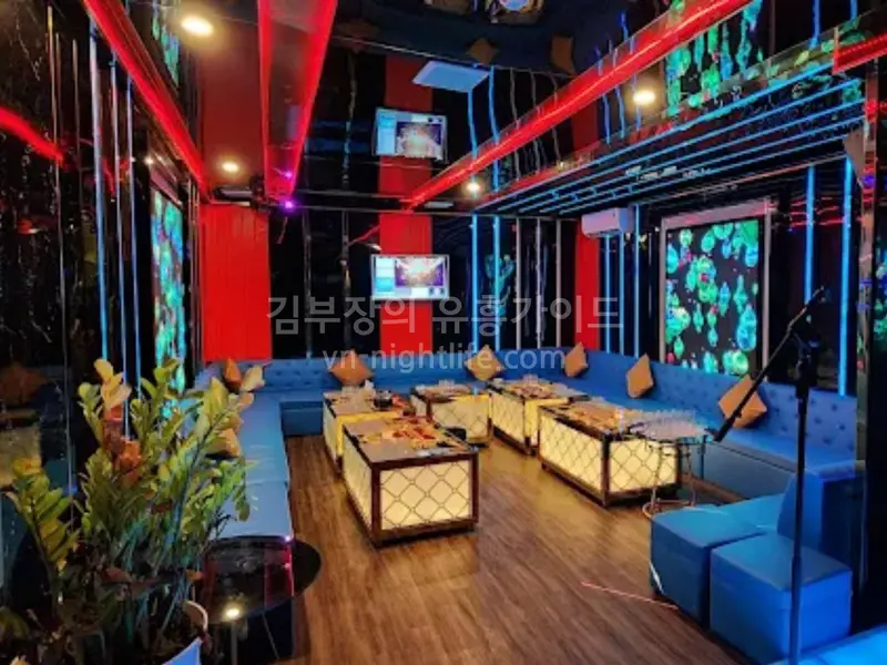 Dubai Karaoke — photo 4