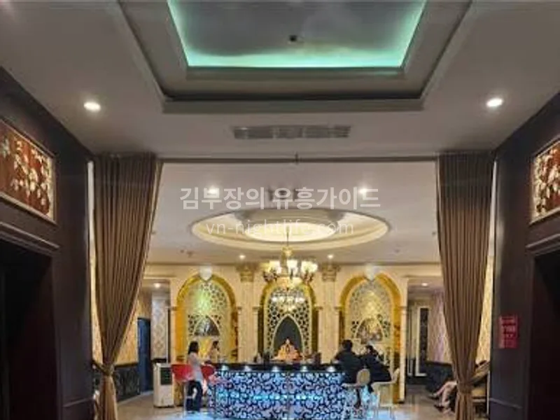 다낭 원오페라 가라오케 내부